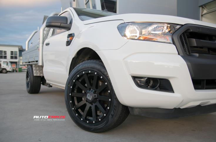 FORD RANGER HEIST SATIN BLACK